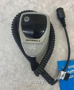 Motorola APX4500 P25 Mobile Radio 7/800 MP with O2 Control Head (M22URS9PW1AN)