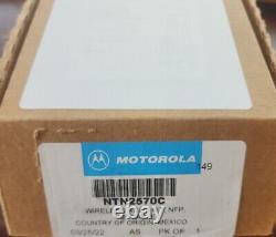 Motorola bluetooth APX radio headset, radio mic, Earpiece NTN2570C, NTN2570 Kit