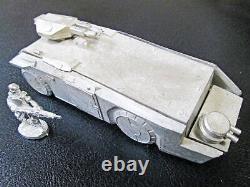 Toy Figure LEADING EDGE Alien Armored Car Metal Kit Free Miniature APX Bot Set