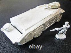 Toy Figure LEADING EDGE Alien Armored Car Metal Kit Free Miniature APX Bot Set